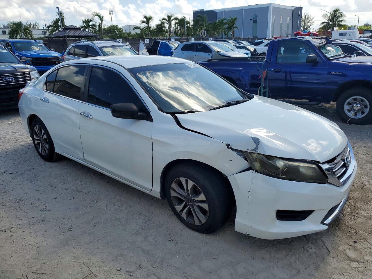 2015 Honda Accord Sport - Image 4