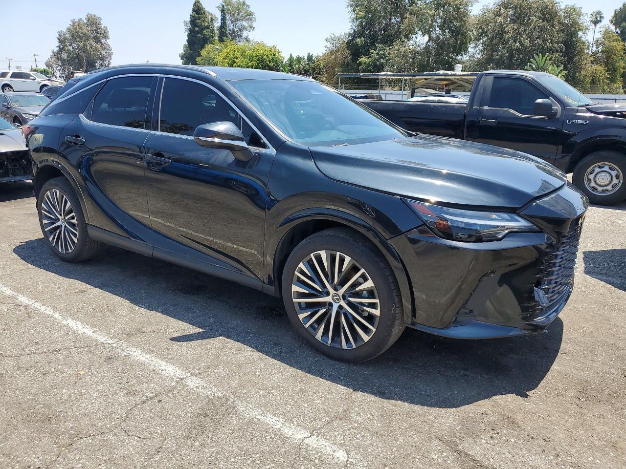 2024 Lexus Rx 350 Premium+ - Image 4