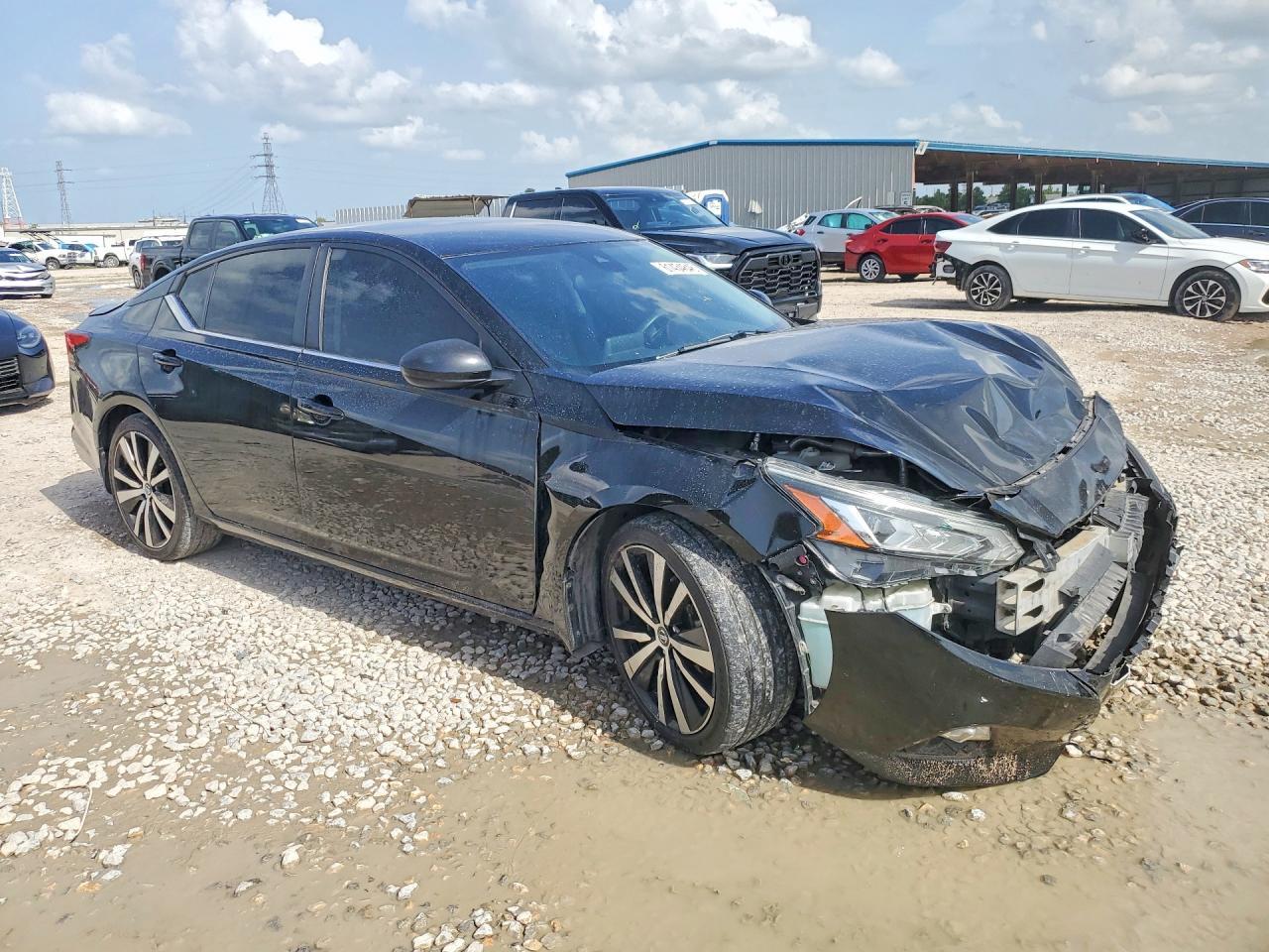 2021 Nissan Altima Sr - Фото 4