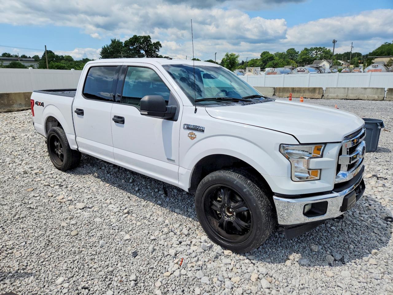 2017 Ford F150 Supercrew - Фото 4
