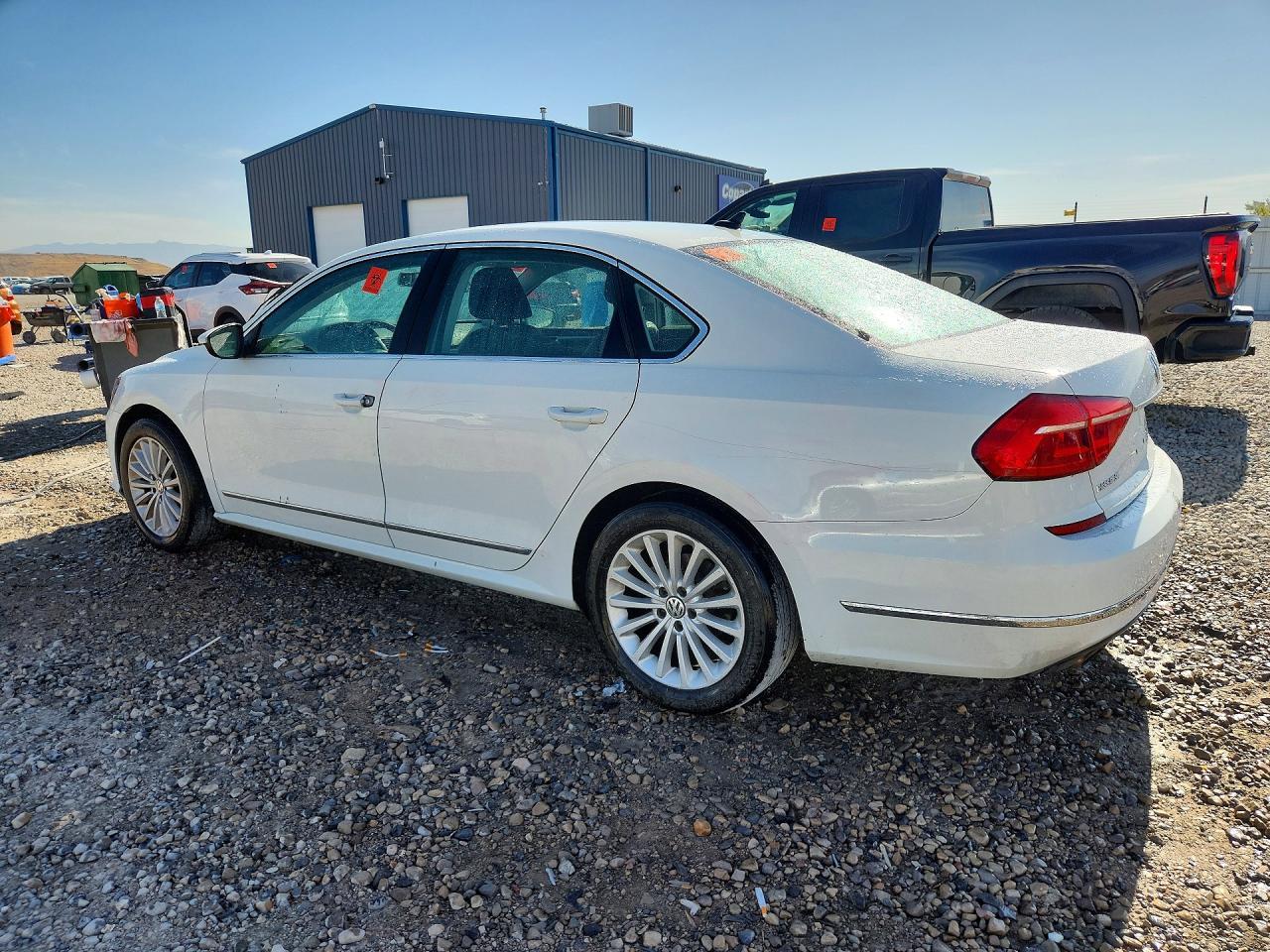 2016 Volkswagen Passat Se - Фото 2