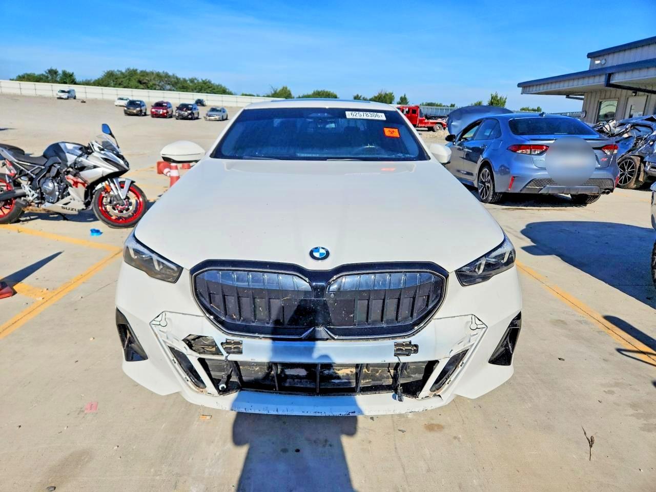 2024 BMW 530 Xi - Фото 5