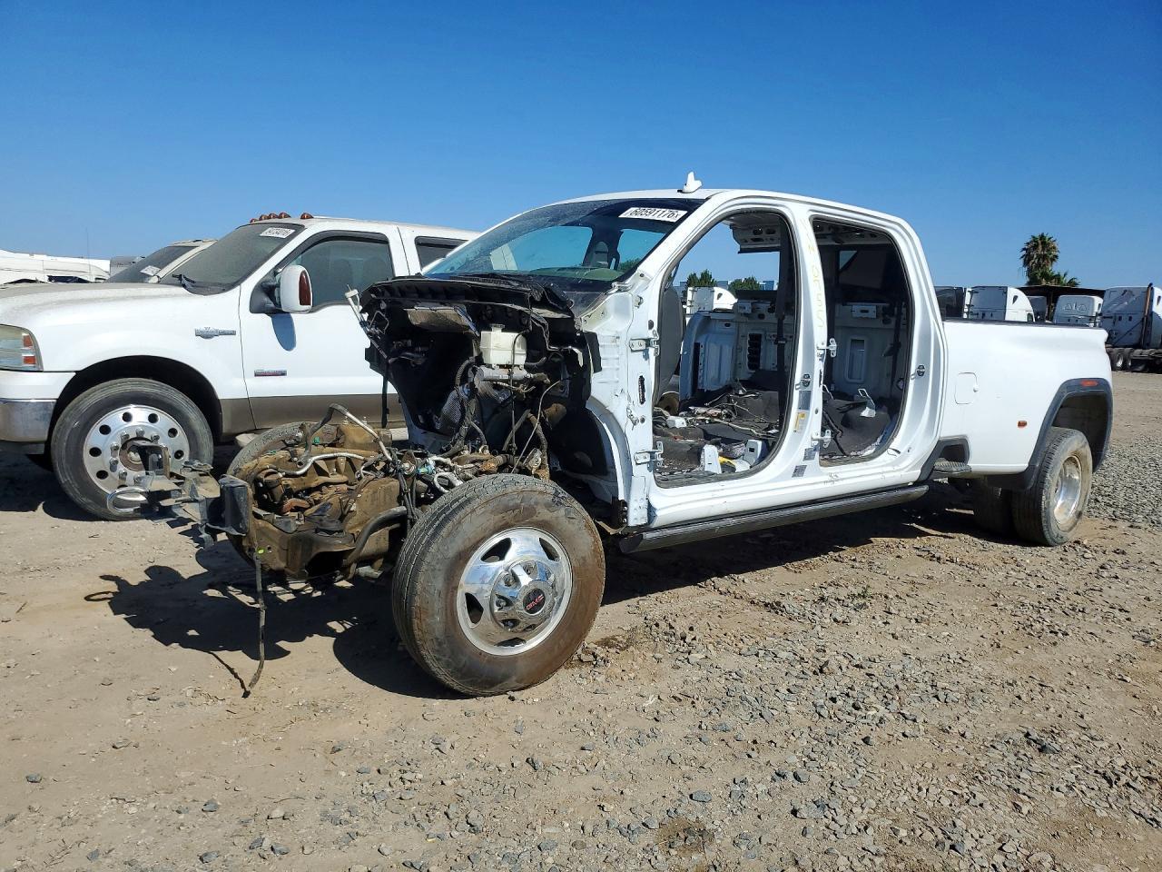 2023 GMC Sierra K3500 Denali