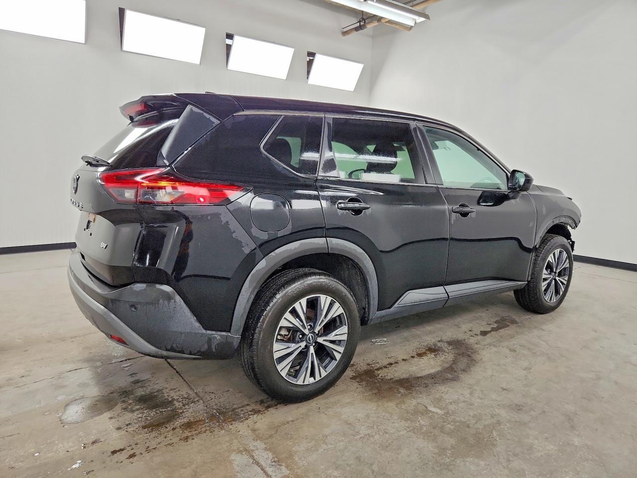 2023 Nissan Rogue Sv - Фото 3