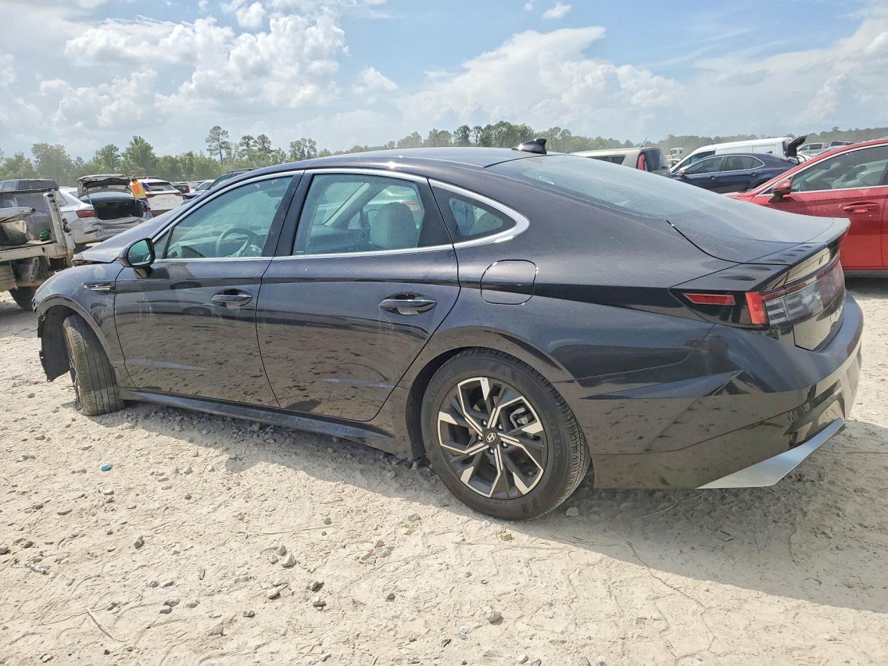 2025 Hyundai Sonata Sel - Image 2