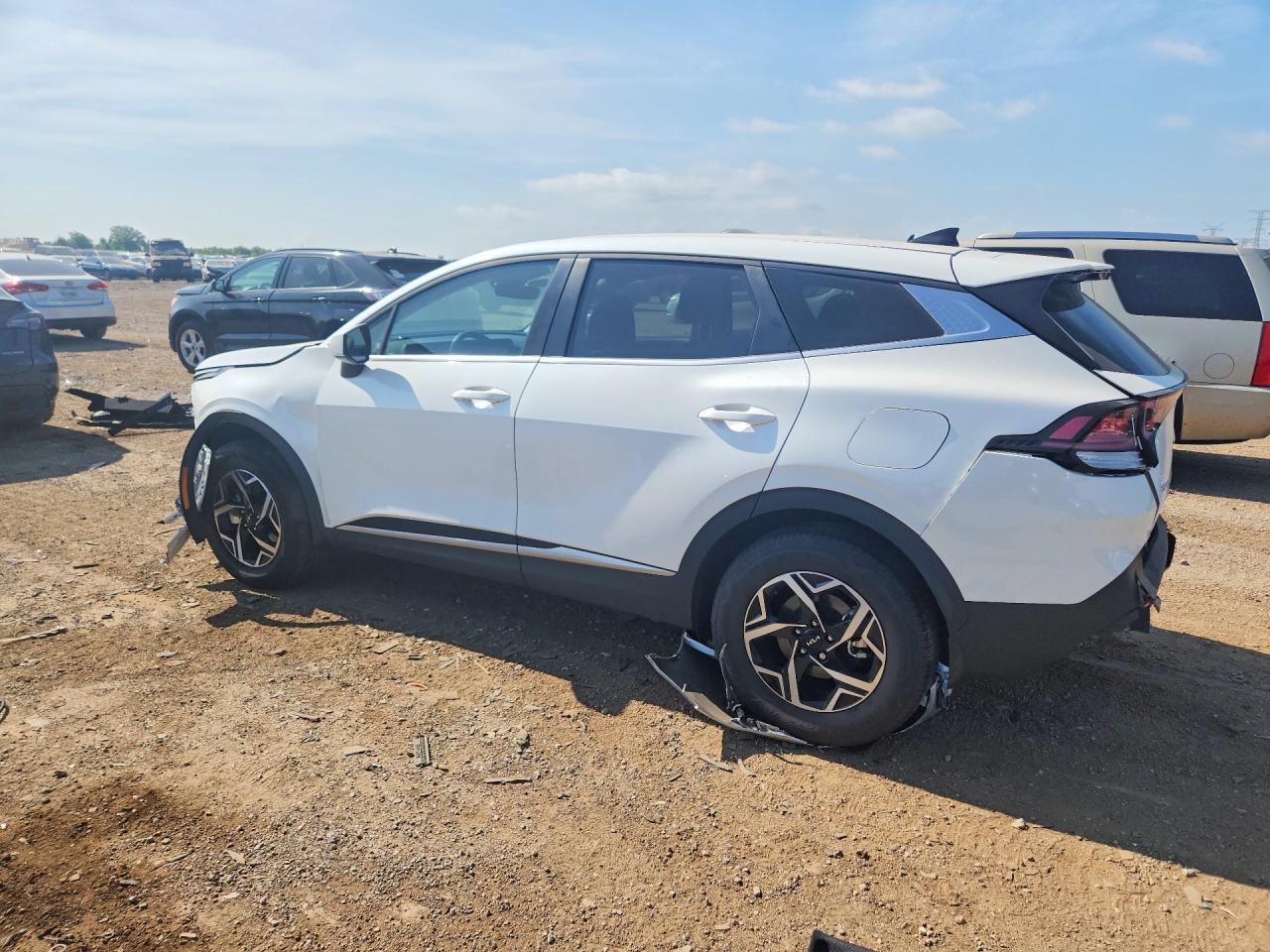 2025 Kia Sportage Lx - Image 2