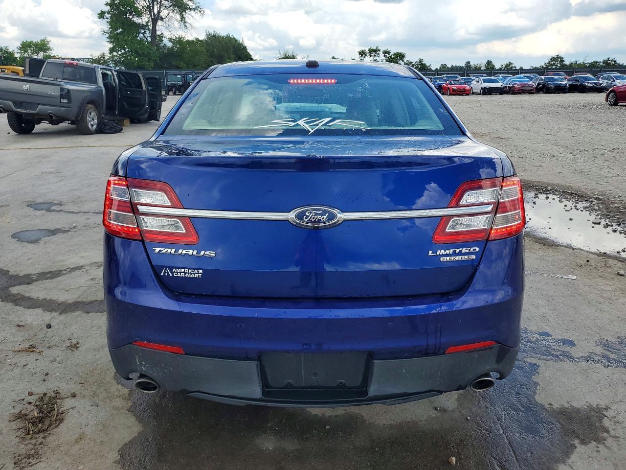 2013 Ford Taurus Limited - Image 6