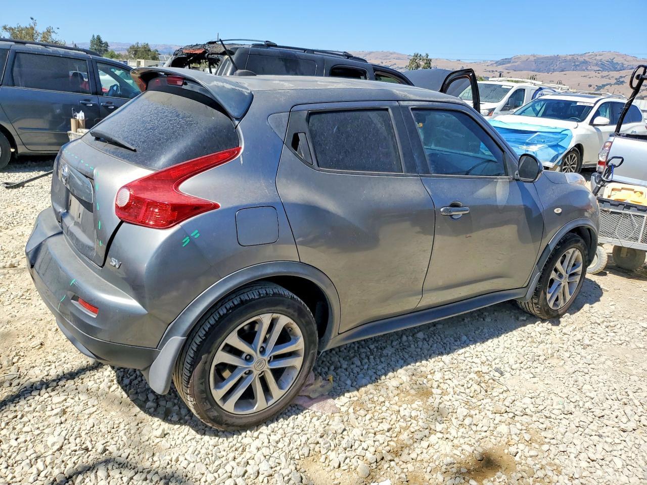 2011 Nissan Juke S - Фото 3