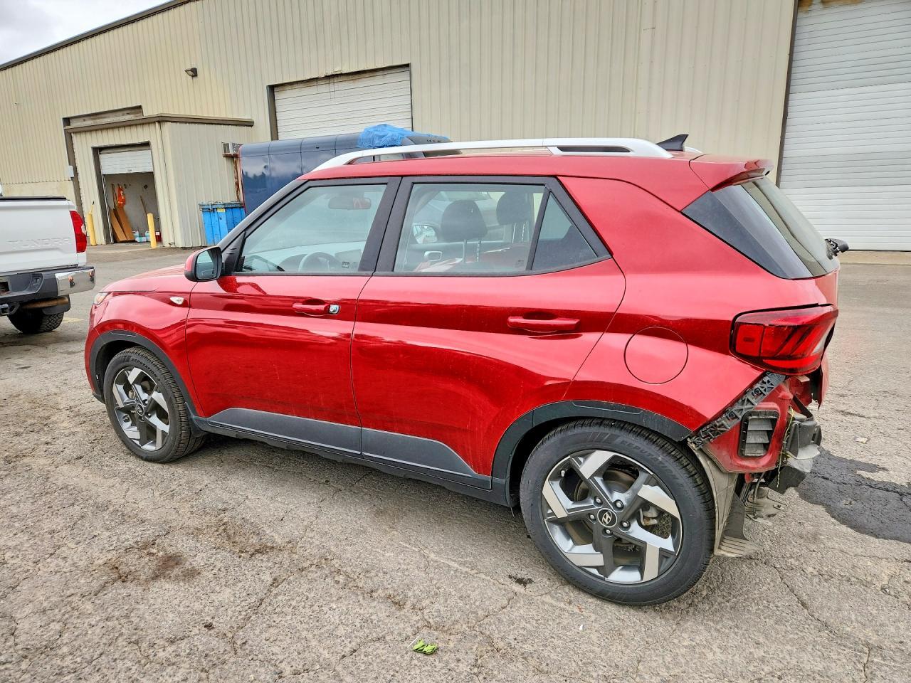 2022 Hyundai Venue Sel - Фото 2