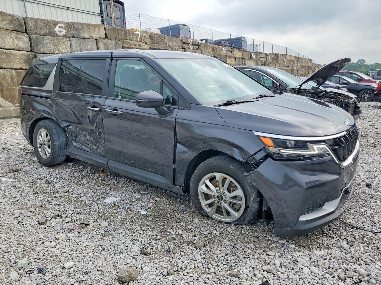 2024 Kia Carnival Lx - Фото 4
