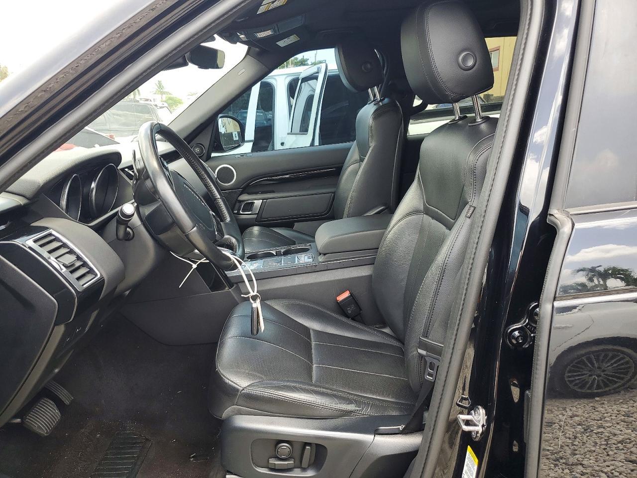 2020 Land Rover Discovery Se - Image 7