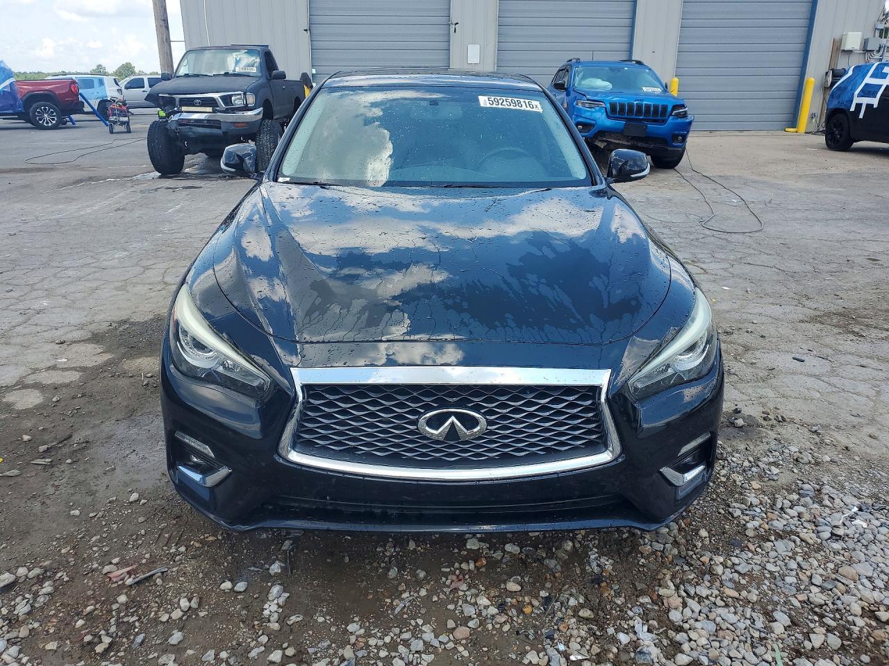 2018 Infiniti Q50 3.0T Luxe - Фото 5