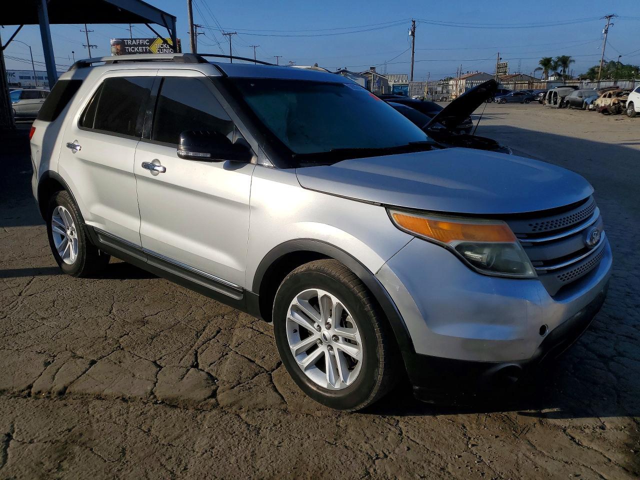 2014 Ford Explorer Xlt - Фото 4