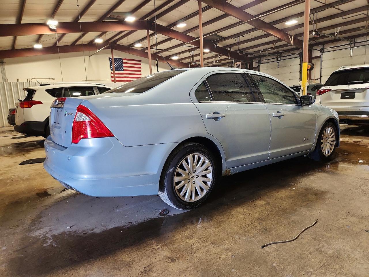 2011 Ford Fusion Hybrid - Фото 3