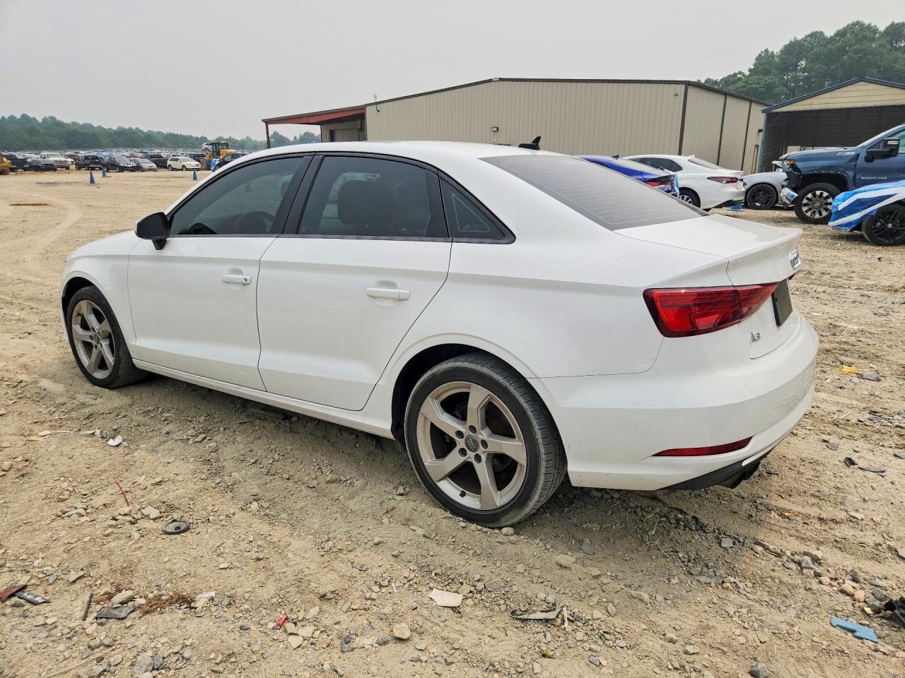 2019 Audi A3 Premium - Фото 2