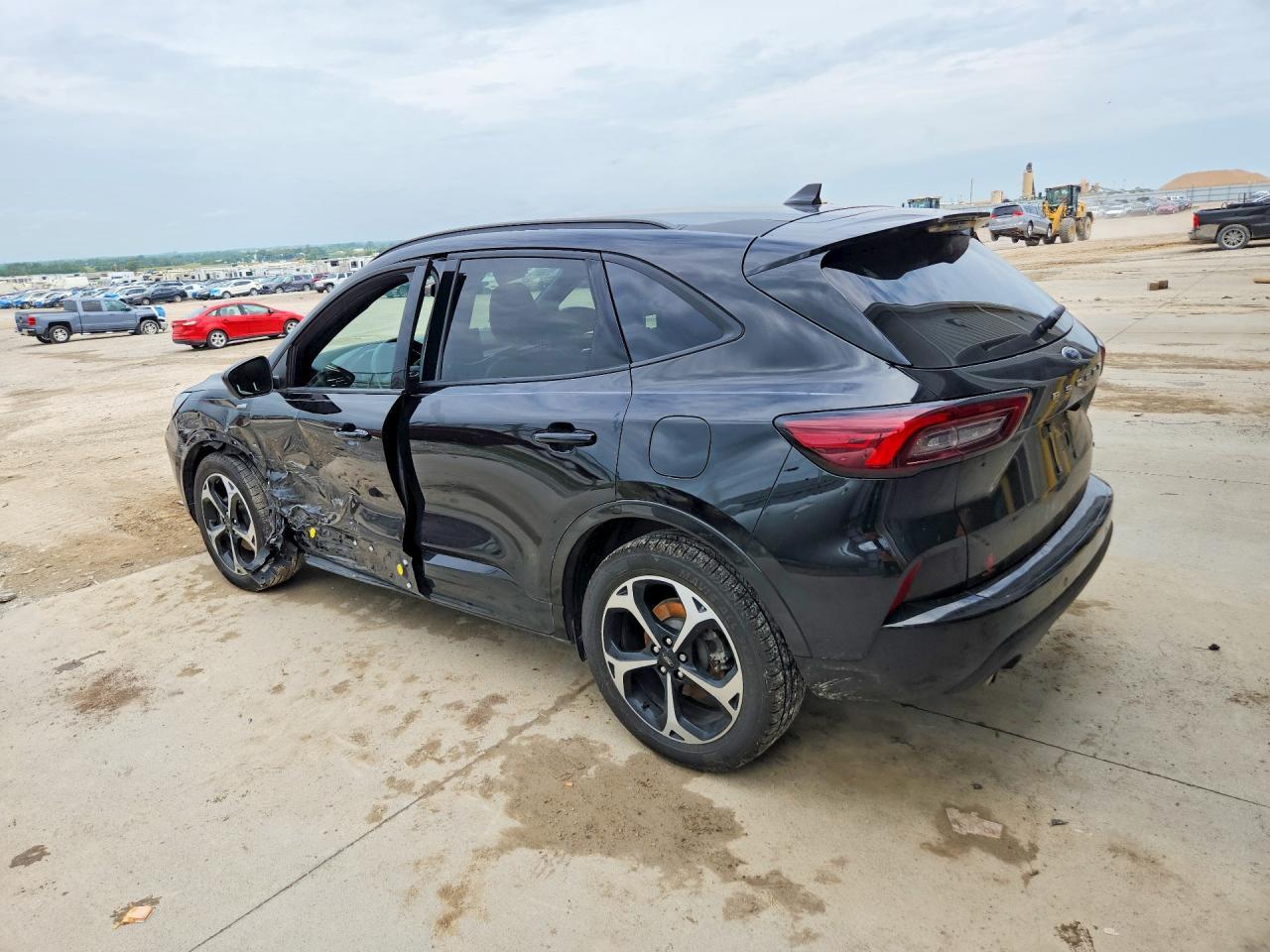 2023 Ford Escape St Line Elite - Фото 2