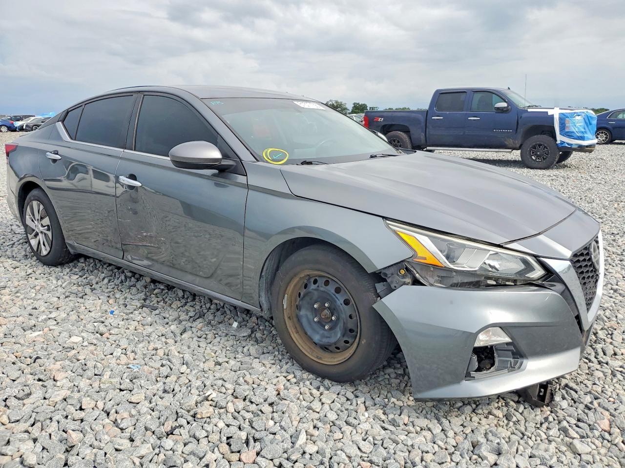 2020 Nissan Altima S - Image 4