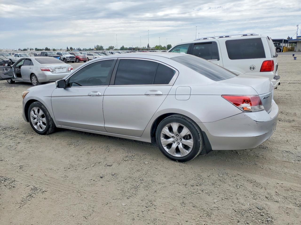 2010 Honda Accord Exl - Image 2