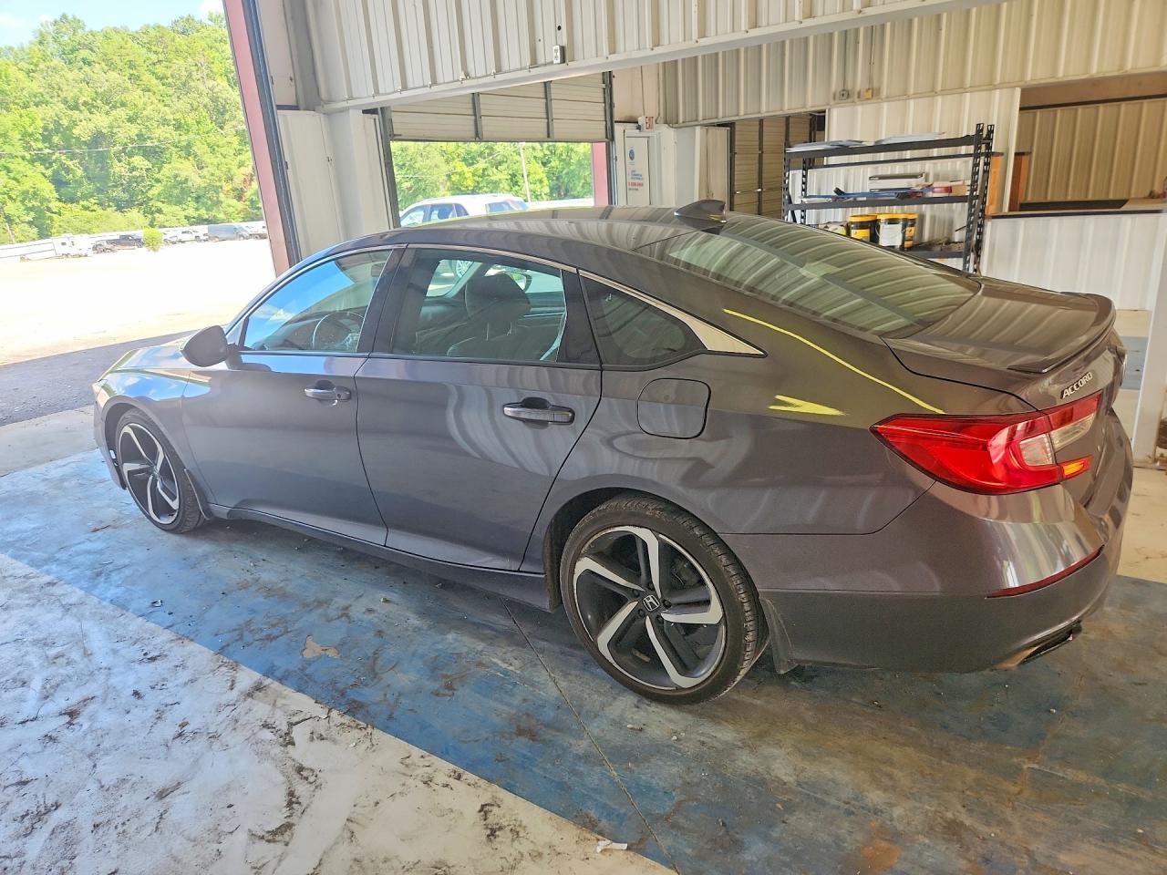 2018 Honda Accord Sport - Фото 2