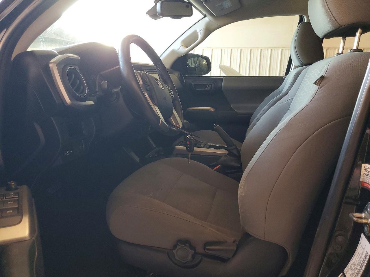 2019 Toyota Tacoma Sr5 V6 - Image 7