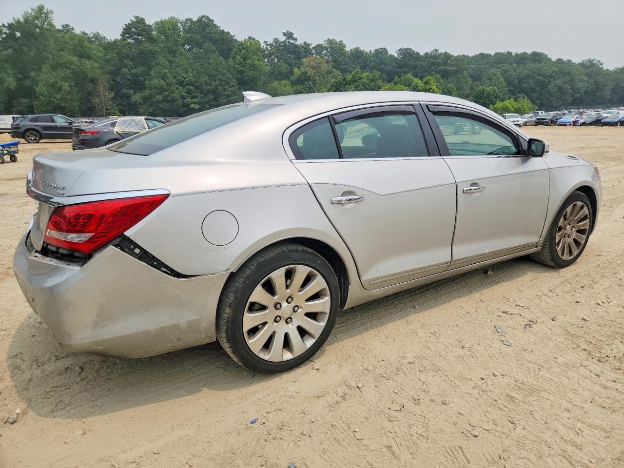 2015 Buick Lacrosse Premium - Image 3