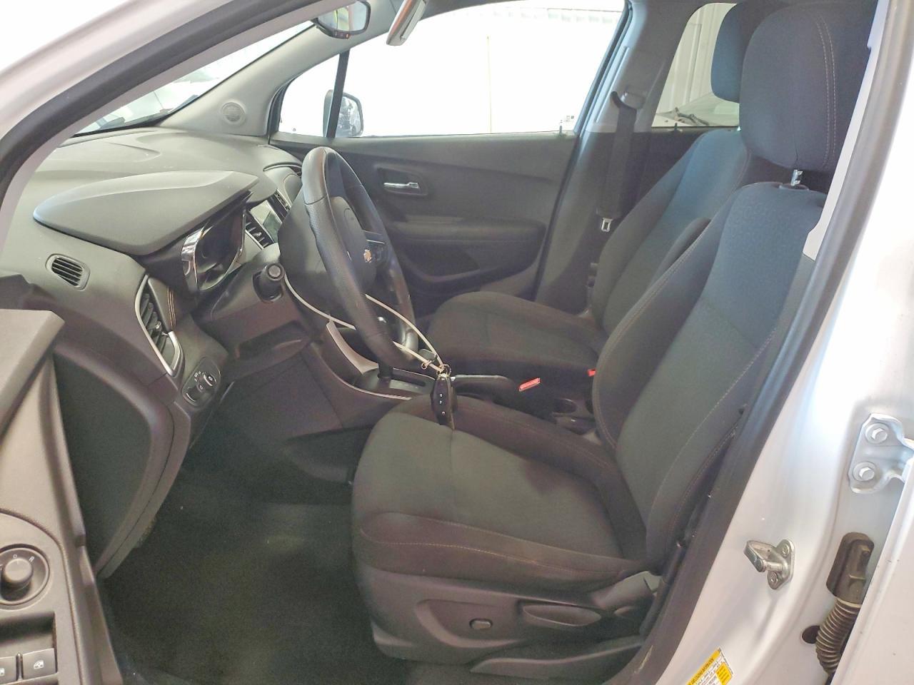 2019 Chevrolet Trax Ls - Image 7