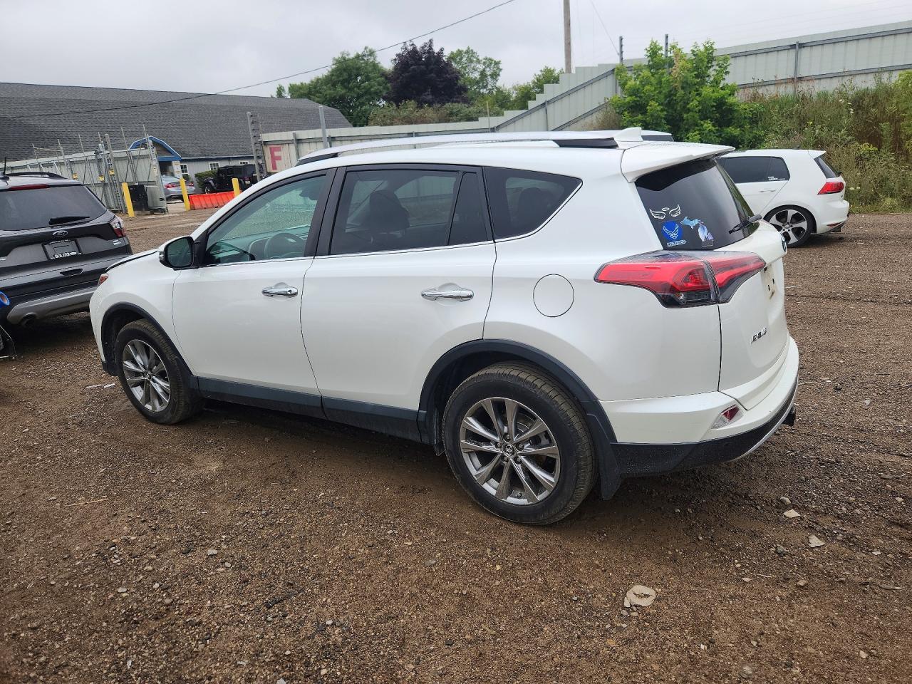 2016 Toyota Rav4 Limited - Фото 2