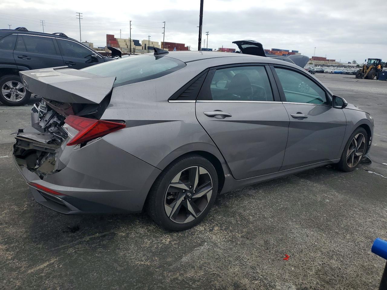 2021 Hyundai Elantra Sel - Фото 3