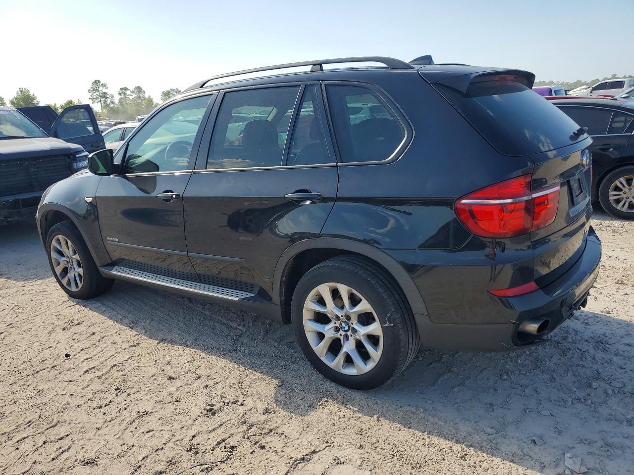 2011 BMW X5 xDrive35I - Фото 2