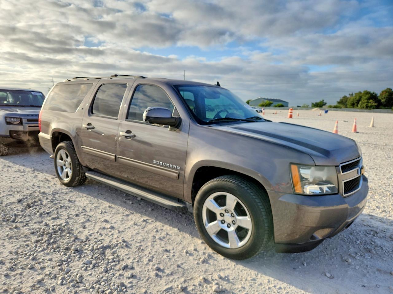 2014 Chevrolet Suburban C1500 Lt - Фото 4