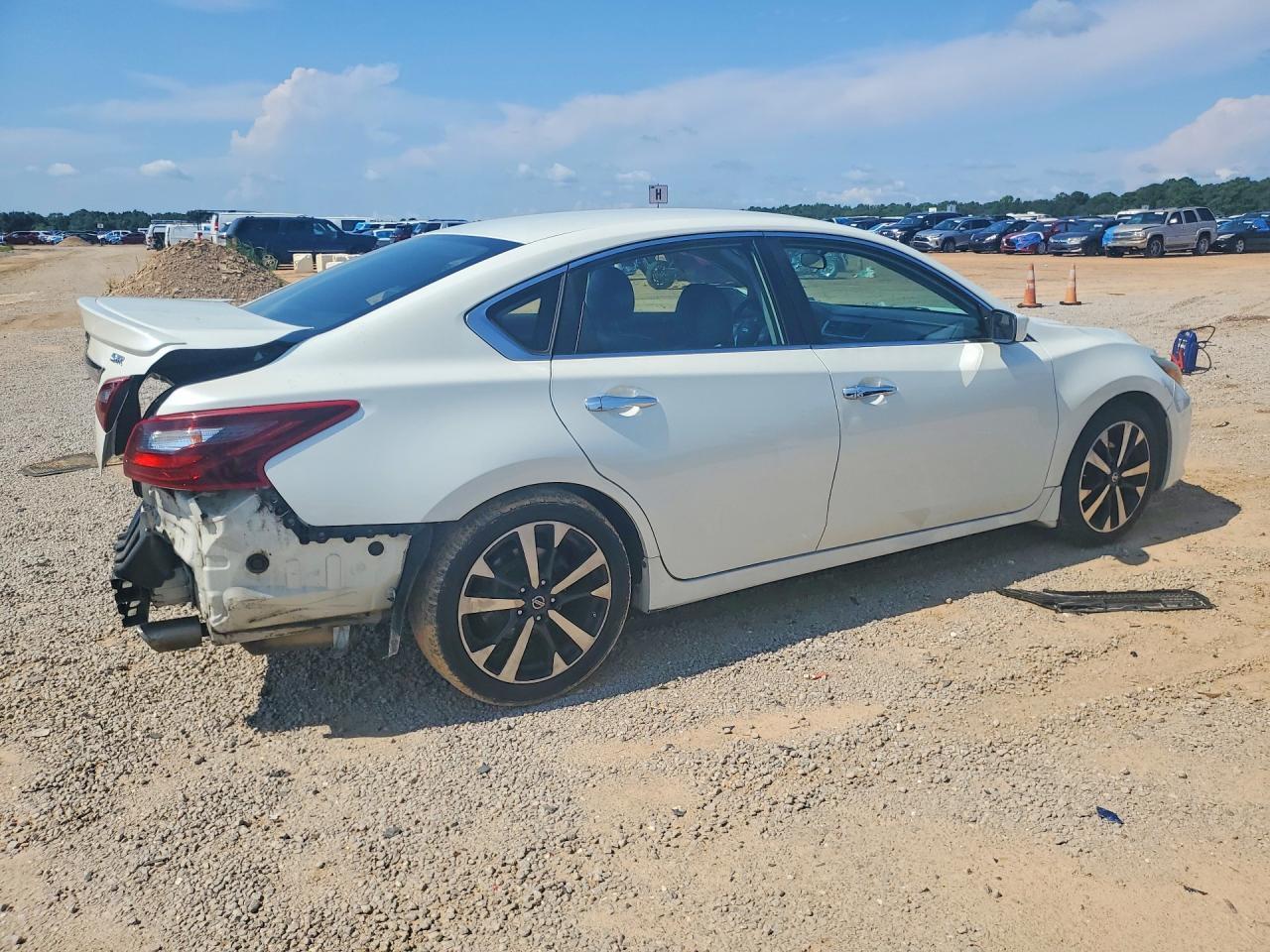 2018 Nissan Altima 2.5 Sr - Фото 3