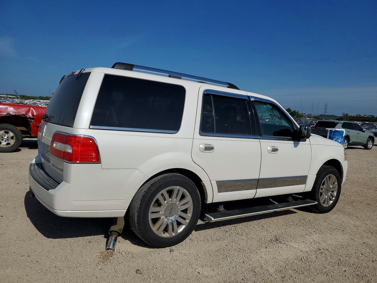 2013 Lincoln Navigator - Фото 3