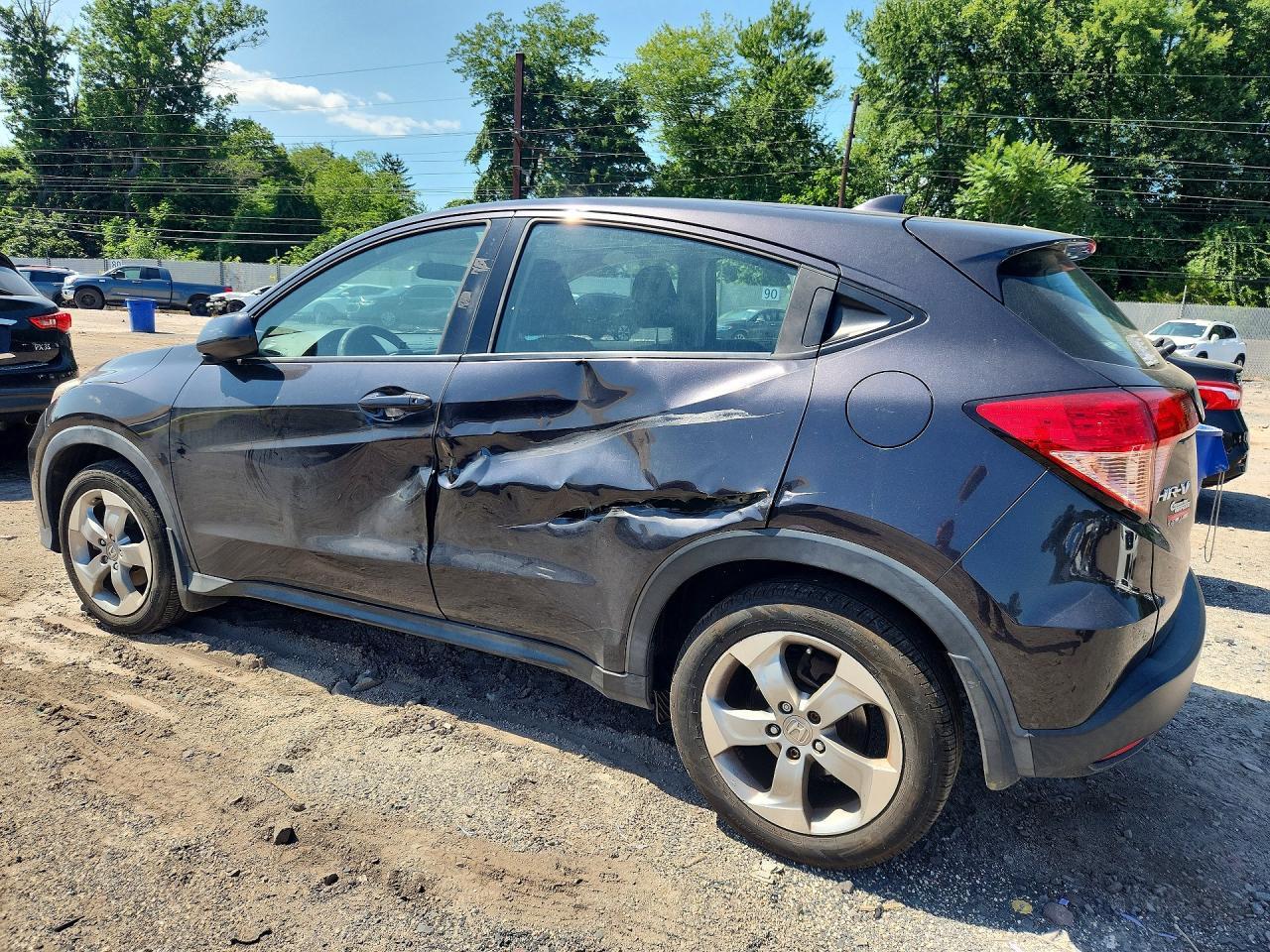 2017 Honda Hr-V Lx - Image 2