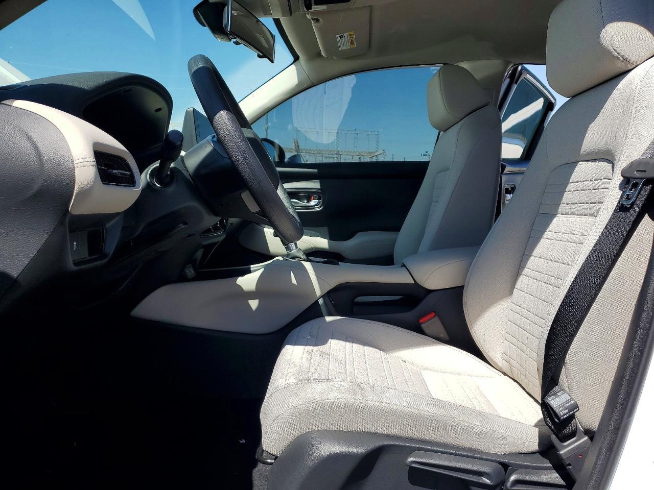 2027 Honda Hr-V Lx - Image 7