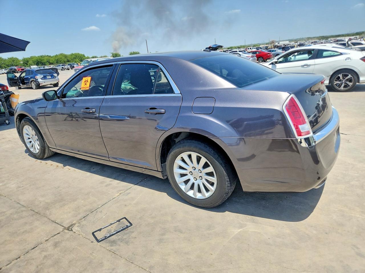 2014 Chrysler 300 - Фото 2