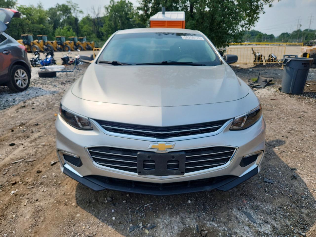 2018 Chevrolet Malibu Ls - Image 5