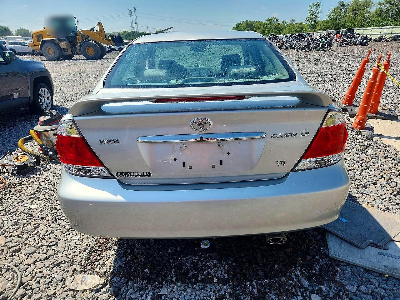2005 Toyota Camry Le V6 - Image 6
