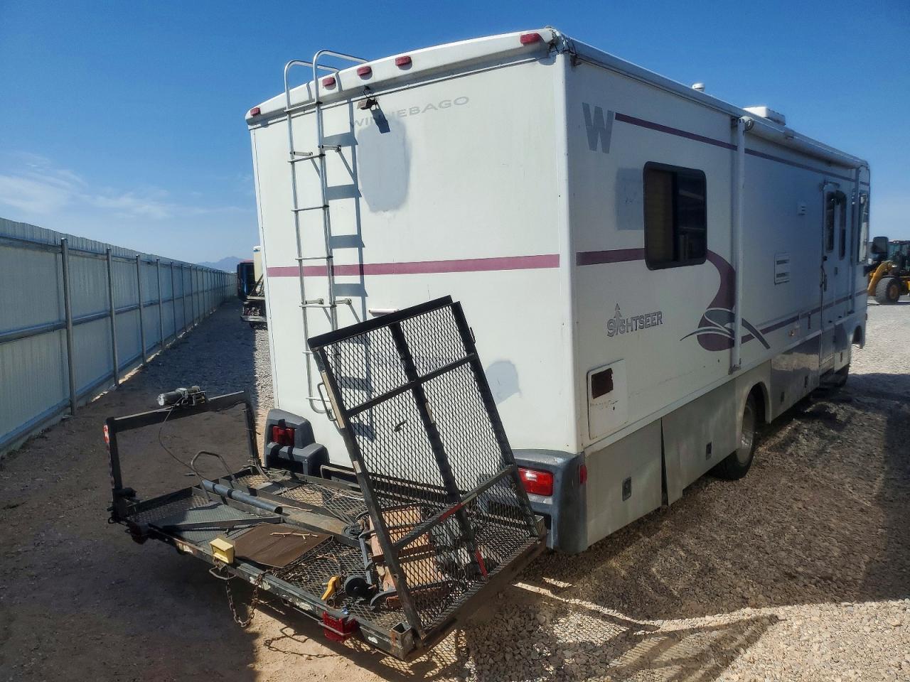2002 Recreation - Camper - Image 4