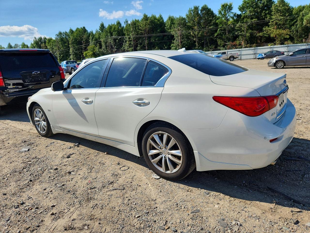 2017 Infiniti Q50 3.0T Premium - Image 2