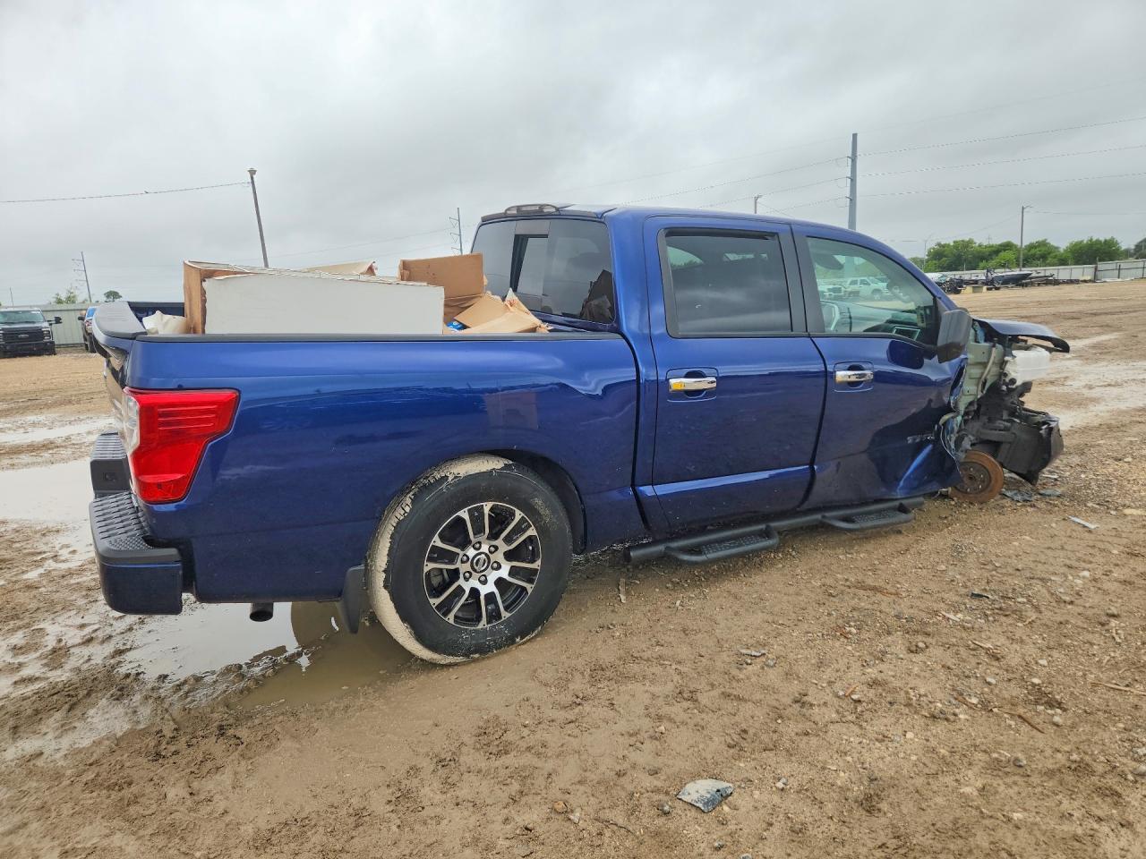 2021 Nissan Titan Sv - Фото 3
