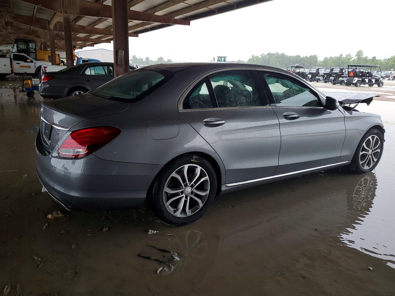 2016 Mercedes-Benz C 300 - Фото 3