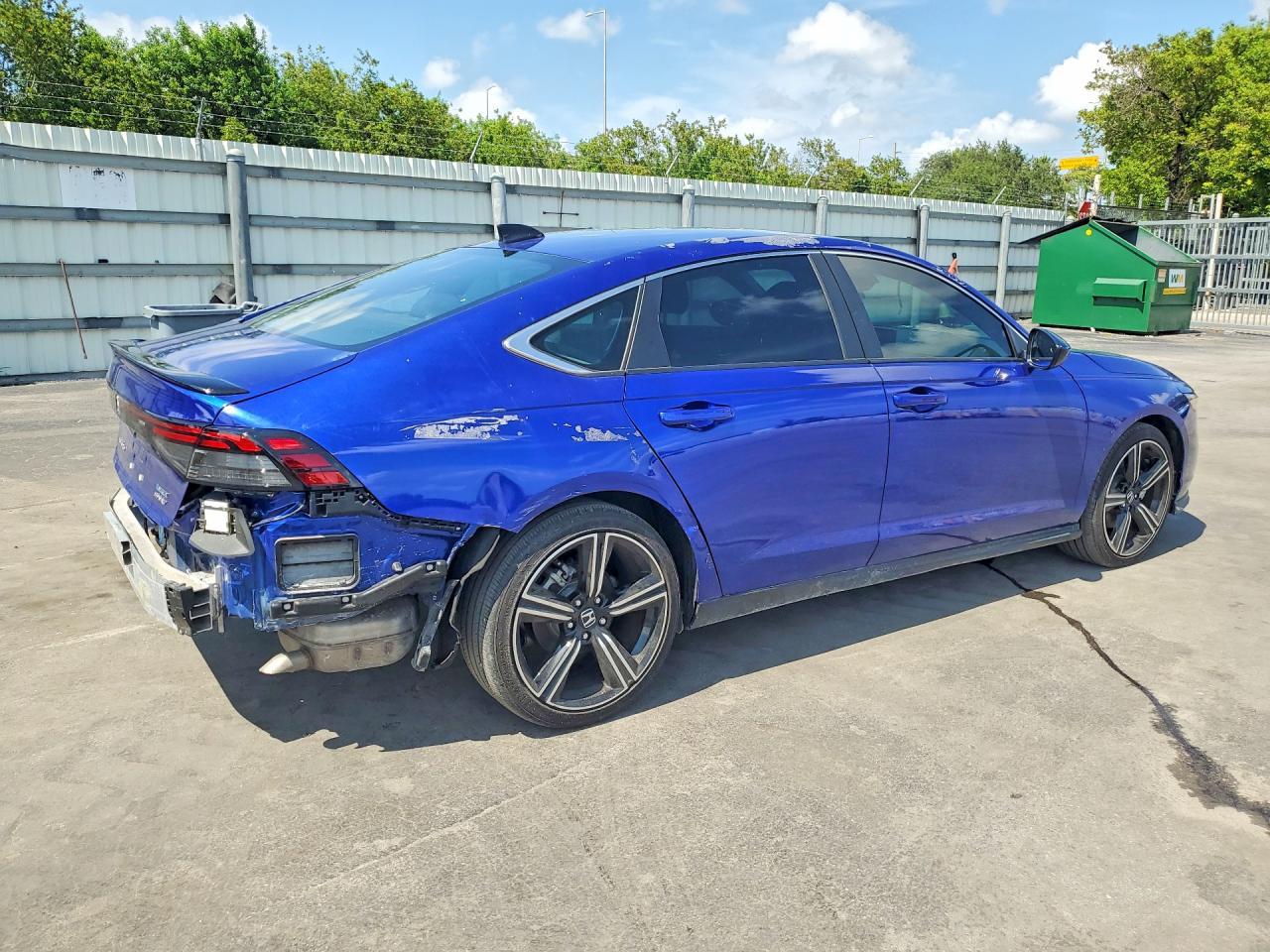 2024 Honda Accord Hybrid Sport - Image 3