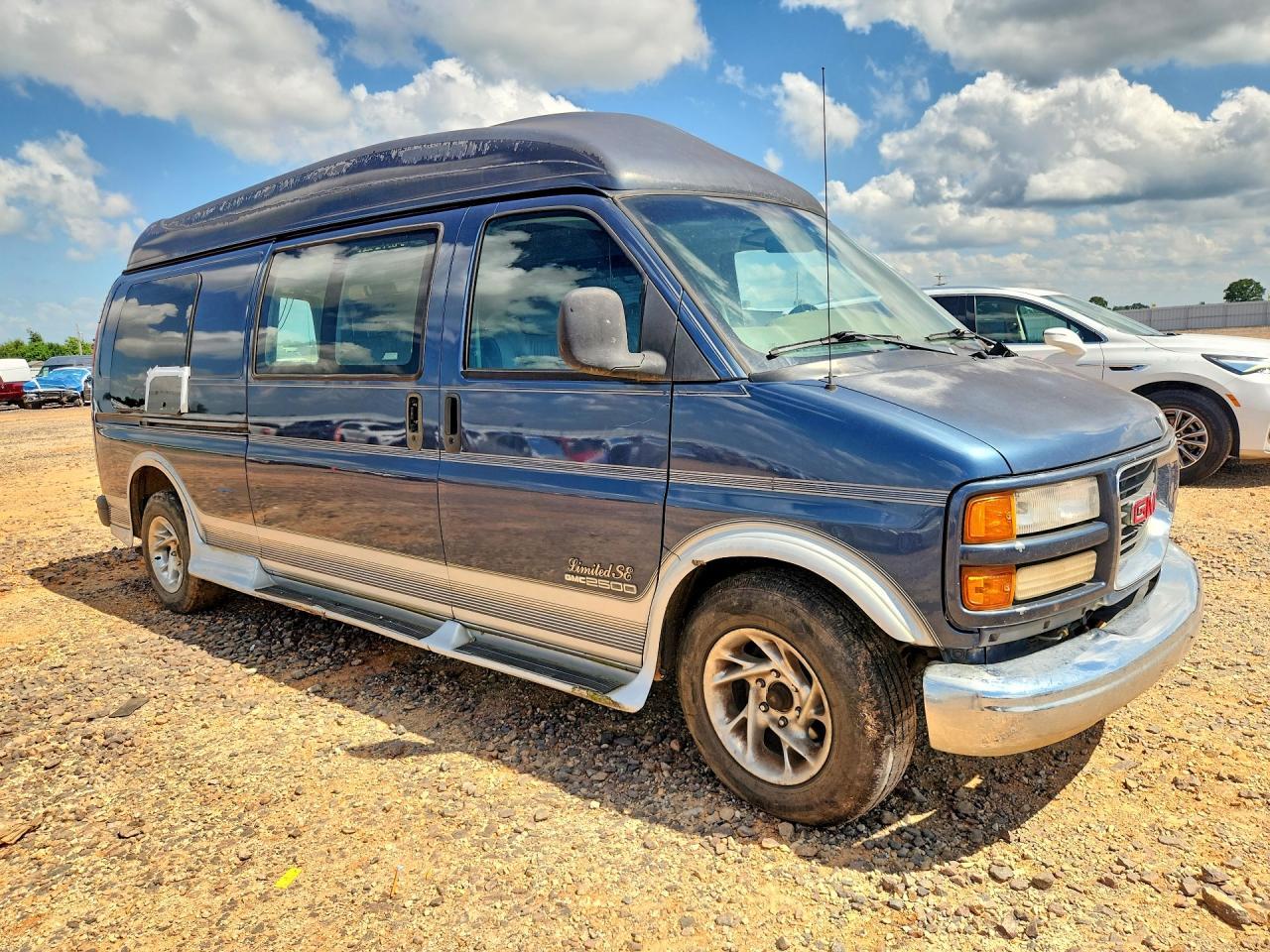 1999 GMC Savana G2500 - Фото 4
