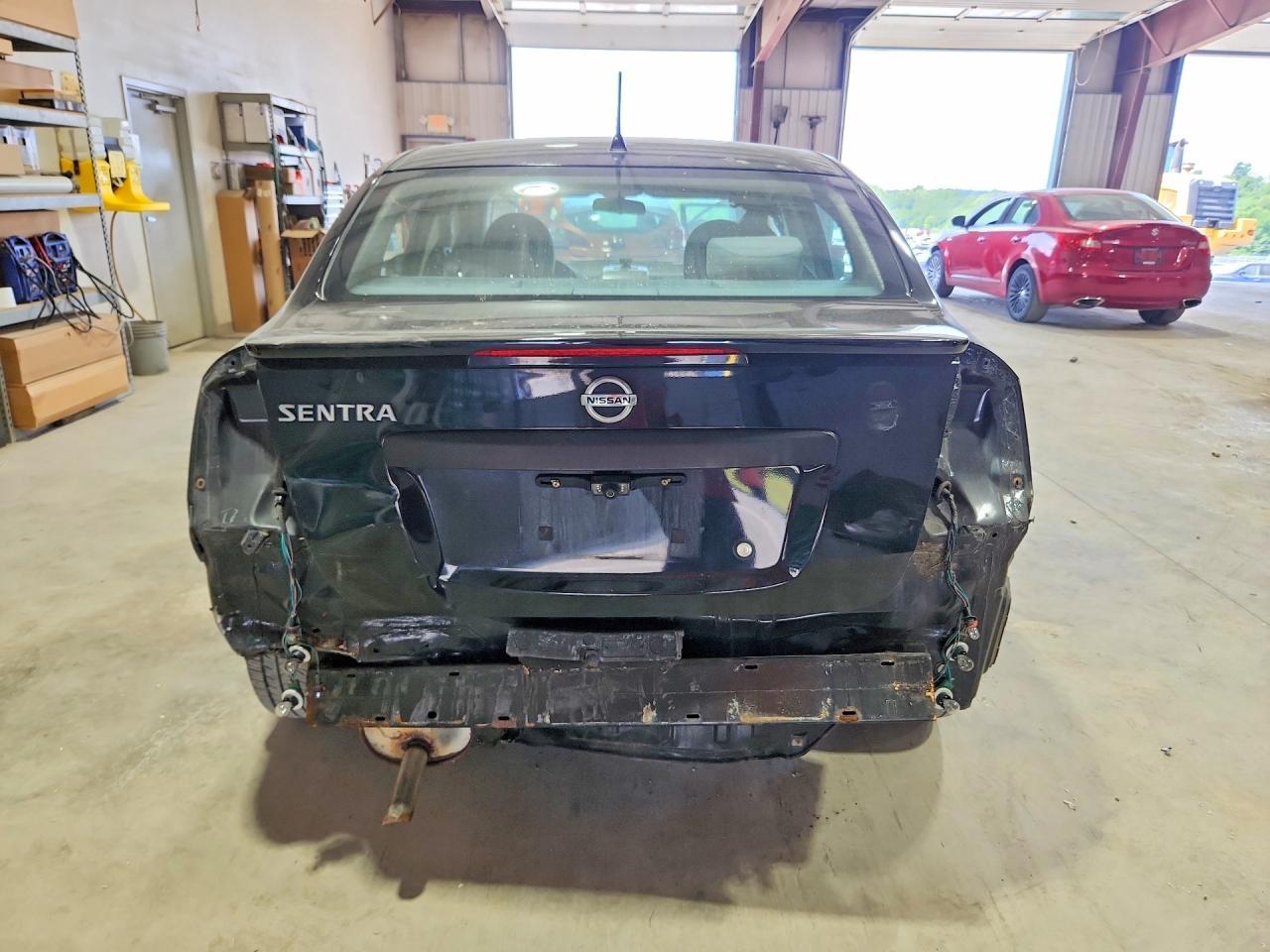 2011 Nissan Sentra 2.0 - Фото 6