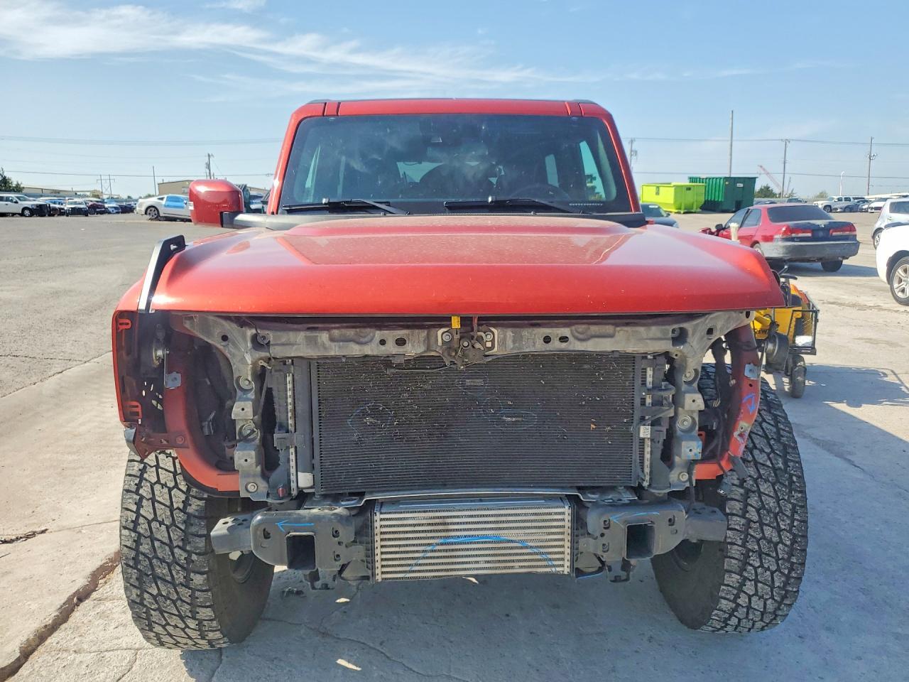 2022 Ford Bronco Base - Image 5
