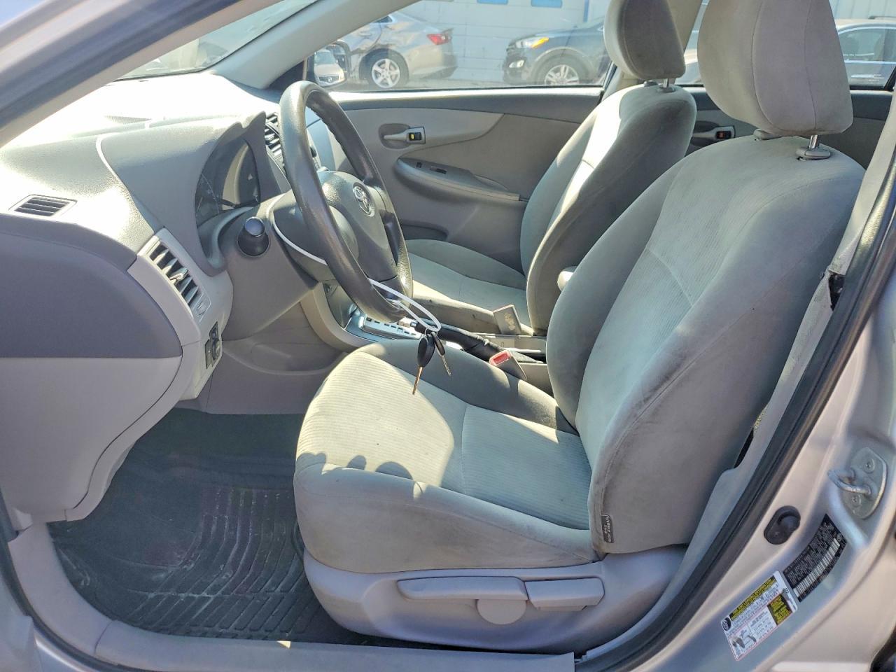 2010 Toyota Corolla Le - Image 7