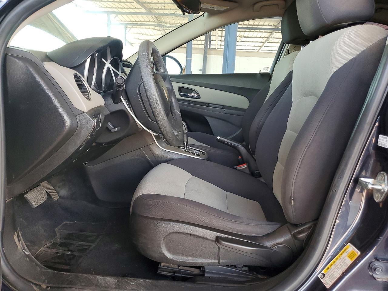2016 Chevrolet Cruze Limited Ls - Image 7