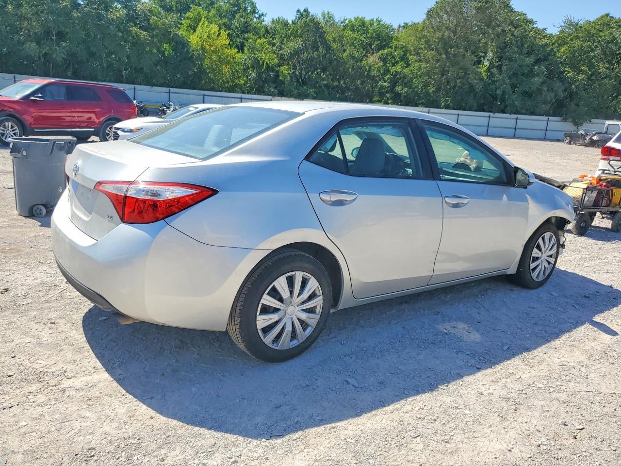 2015 Toyota Corolla Le - Image 3