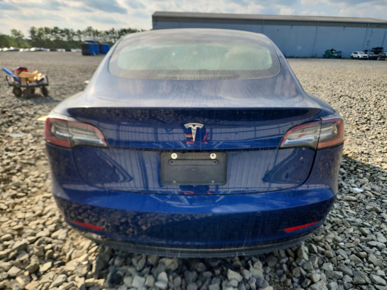 2019 Tesla Model 3 - Фото 6
