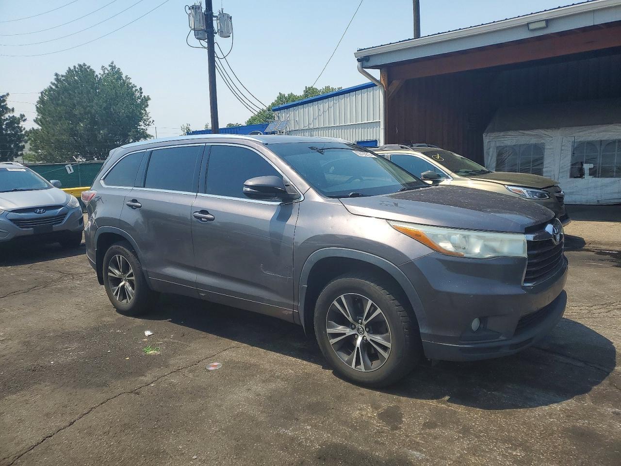 2016 Toyota Highlander Xle - Фото 4
